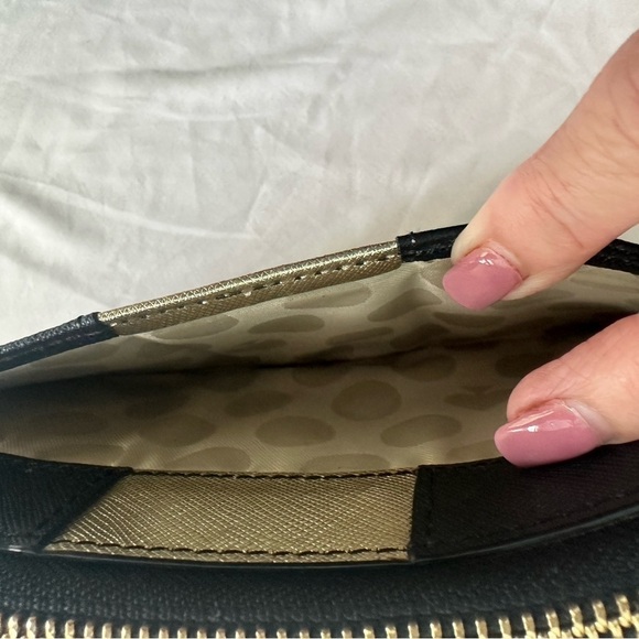 Kate Spade Leather Zippable Wallet Black W/Gold Classic & Clean - Picture 3 of 11